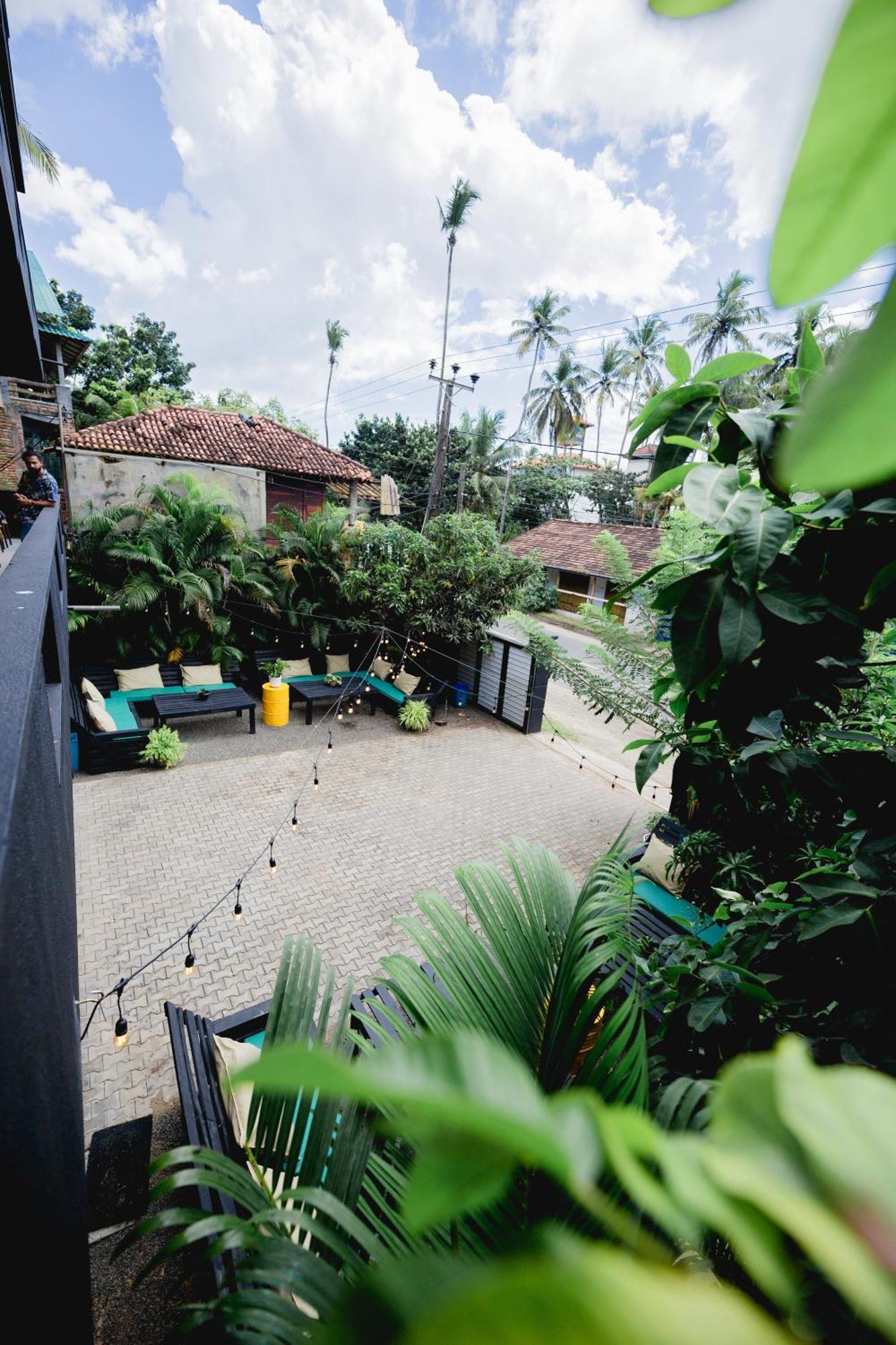 Sugar Hostel Weligama - Coliving & Coworking Ngoại thất bức ảnh